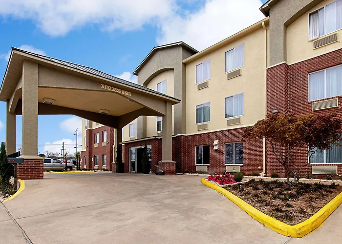 Comfort Inn & Suites And Suites Fredericksburg