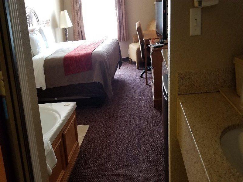 Comfort & And Hotel 3*