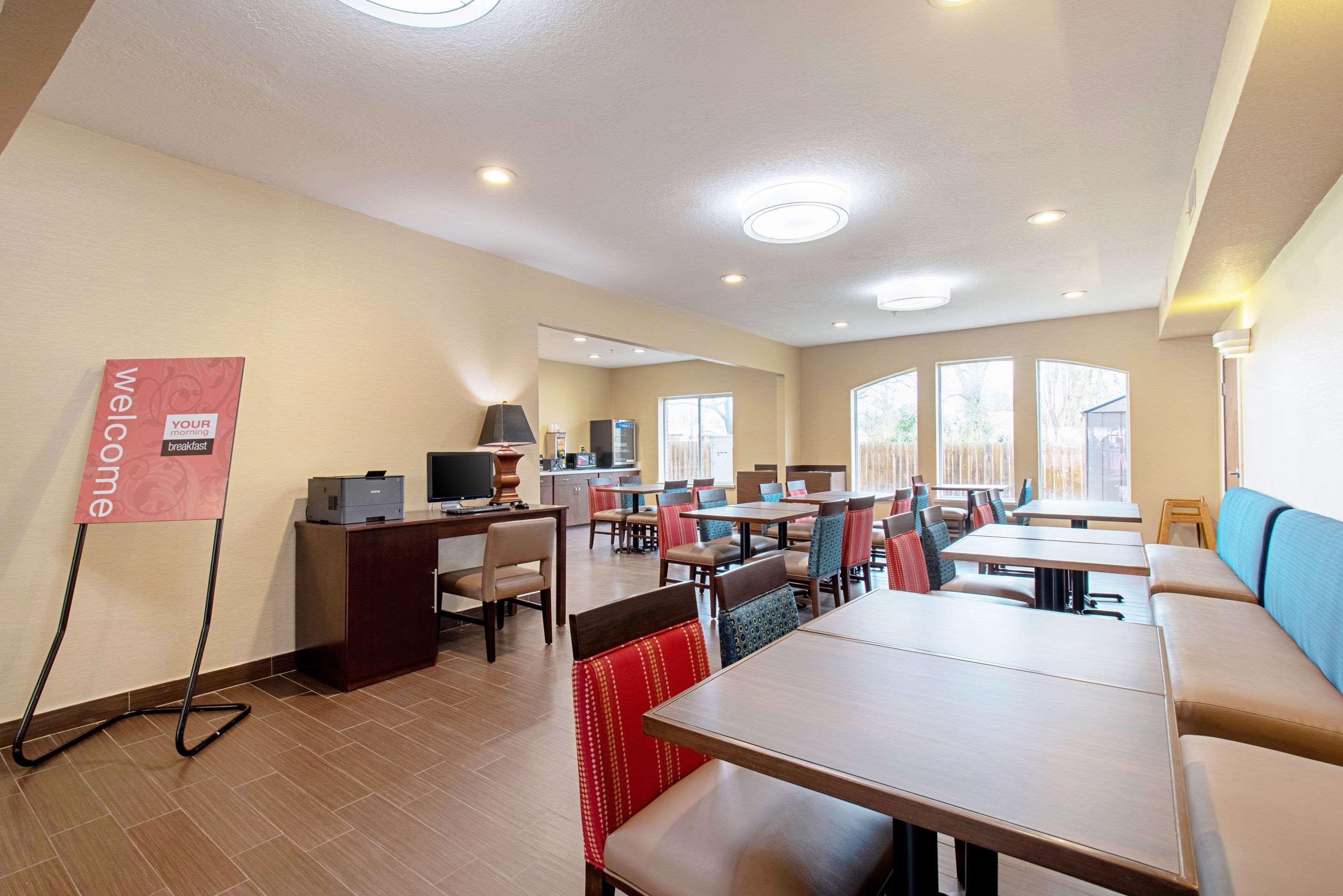 Comfort & And Hotel Fredericksburg