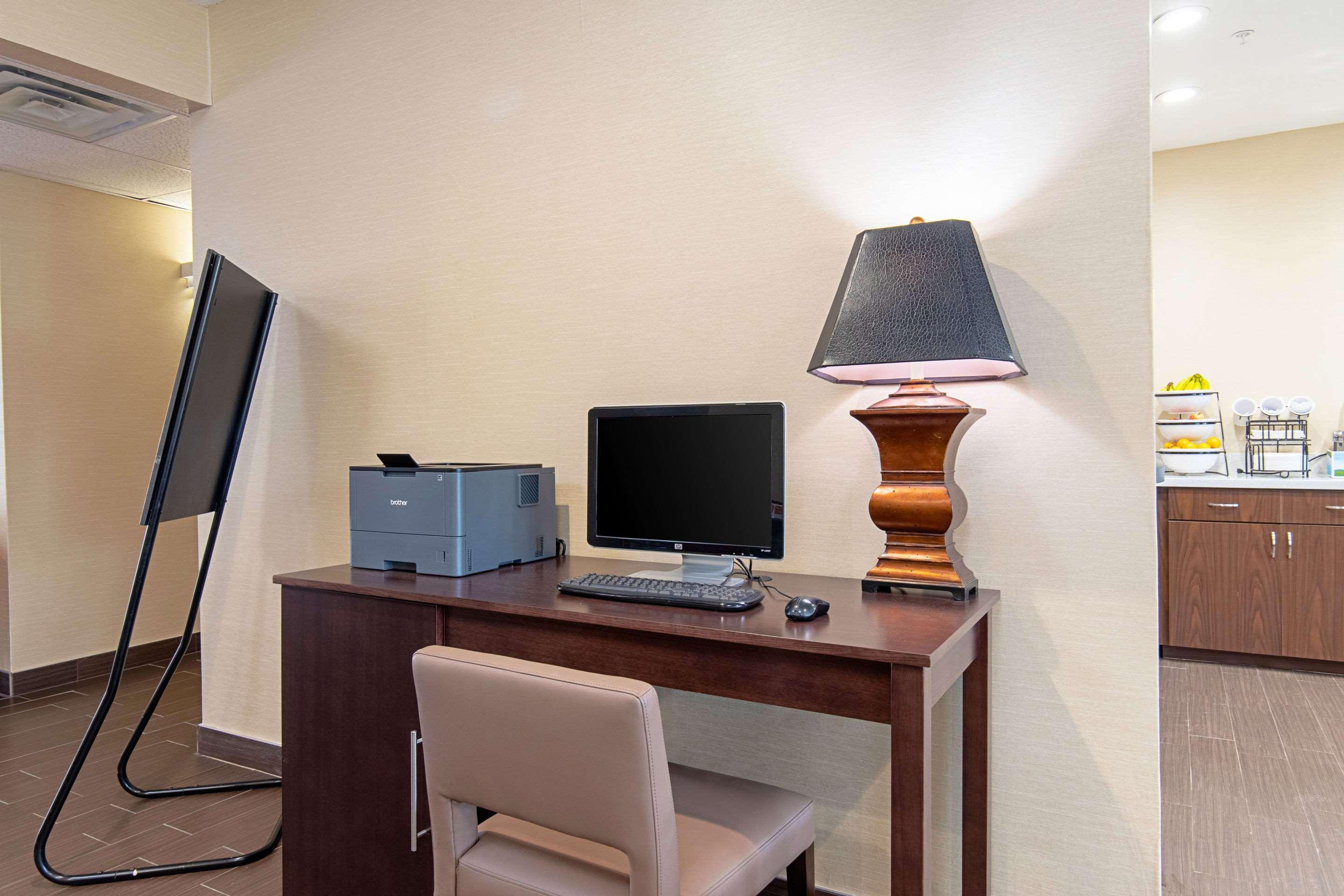 Comfort Inn&suites Fredericksburg